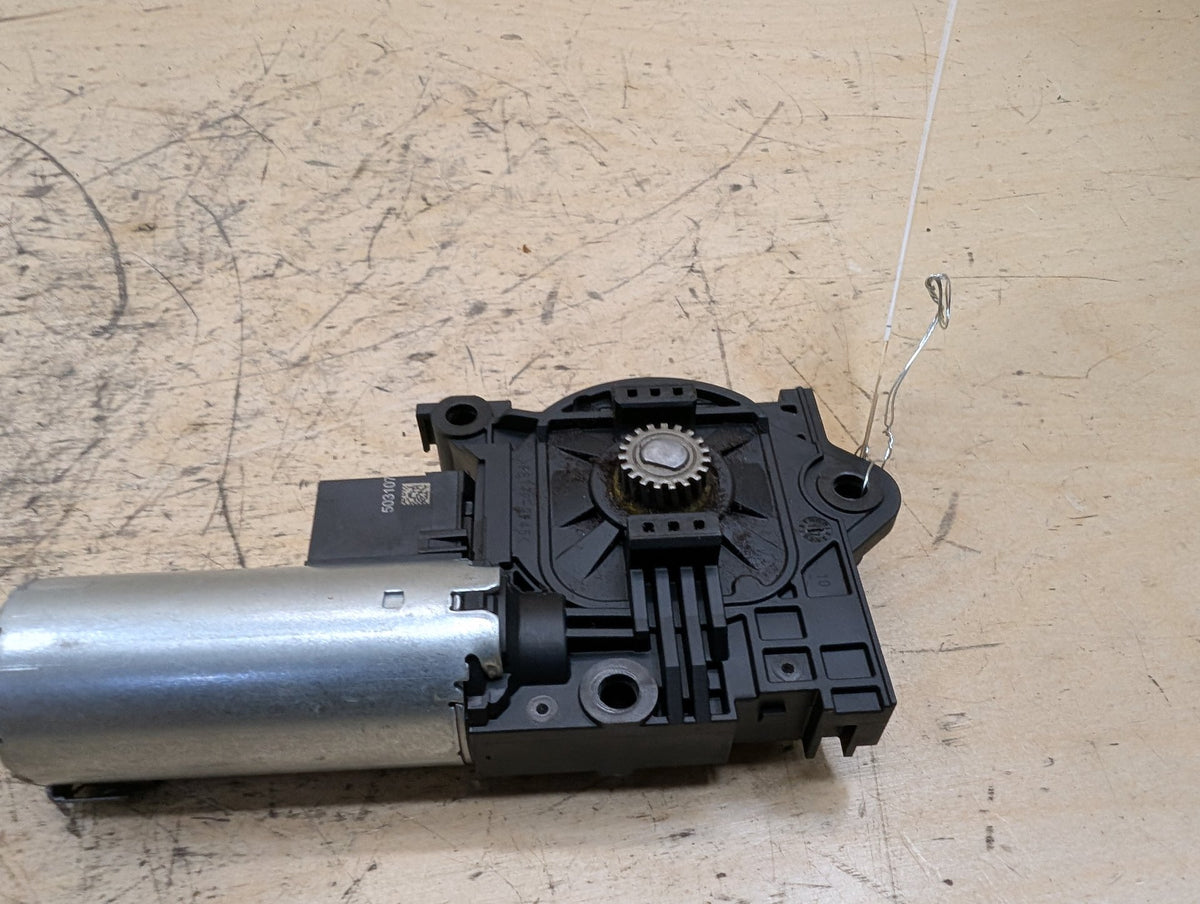 OEM BMW F95 F97 G01 G05 G07 X3 X5 Panoramic Glass Sunroof Sun Motor GLASDECKEL