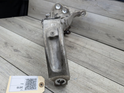 2019-2026 BMW X5 G05 Front Right Passenger Spindle Knuckle w/ Bearing 6876656