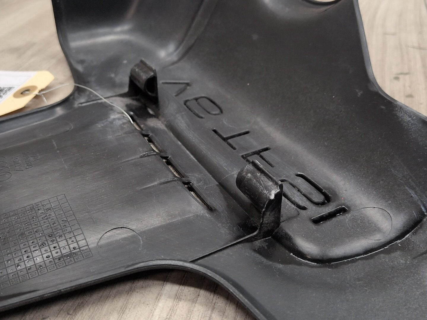 2013 - 2017 Audi S5 8T Engine Cover 06E103926N CTUB