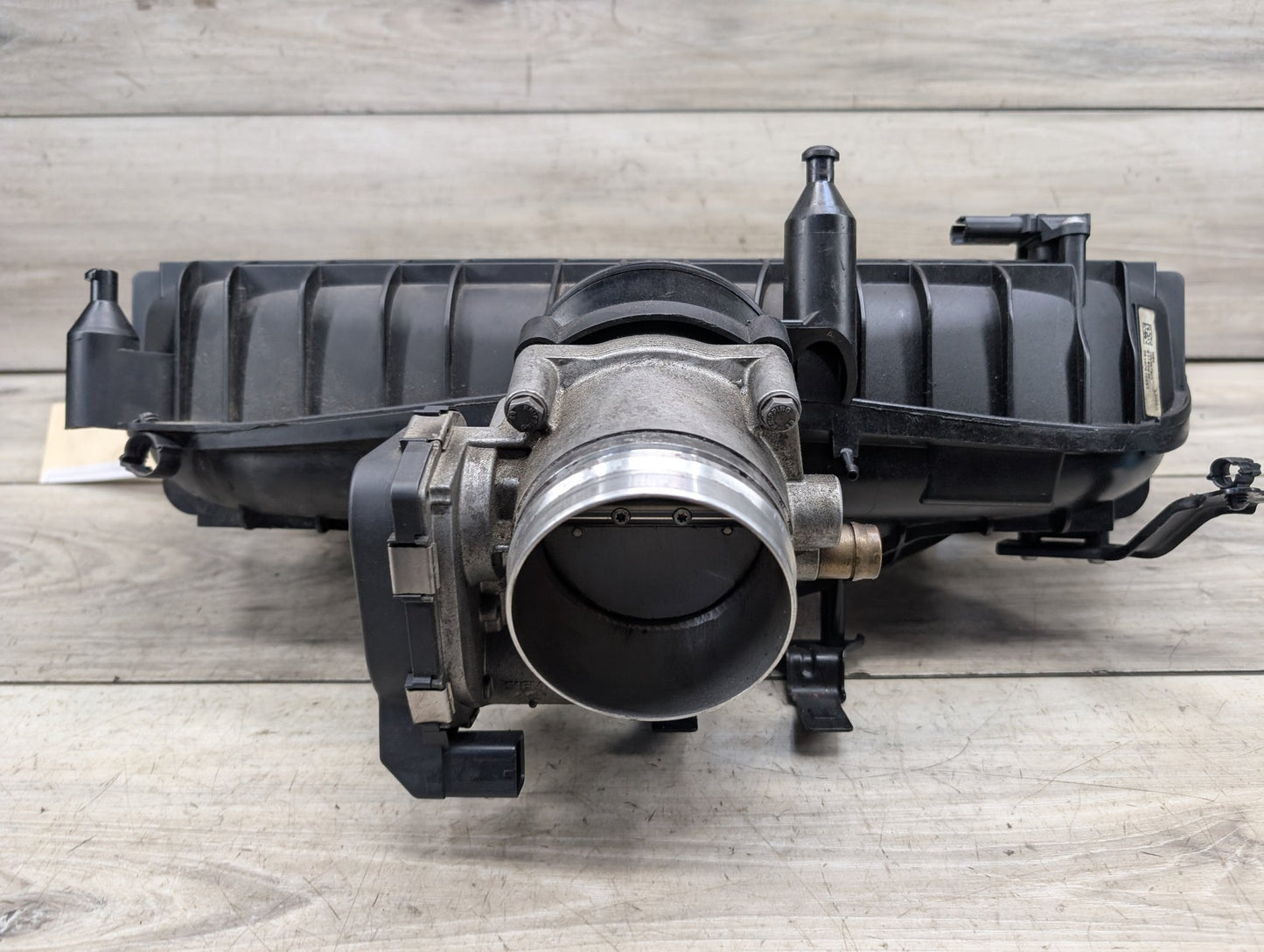 06-12 OEM BMW E82 E88 135 E90 E92 E93 335 F01 F02 740 Engine N54 Intake Manifold