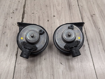 2012-2018 BMW M6 F06 Alarm Horns SET 7284482