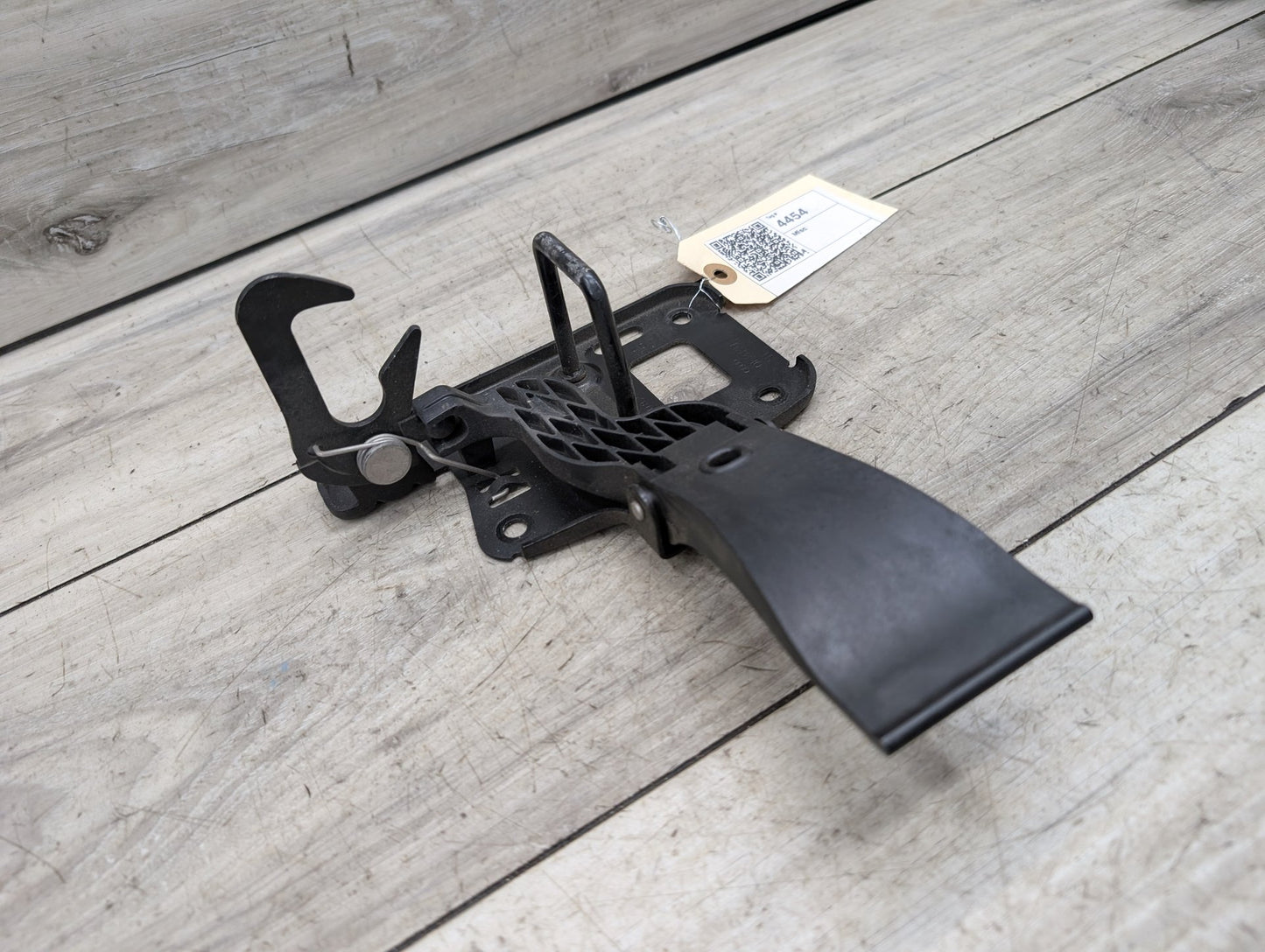 2008 - 2017 Audi S5 8T Hood Bonnet Safety Lock Latches SET 8T0823480