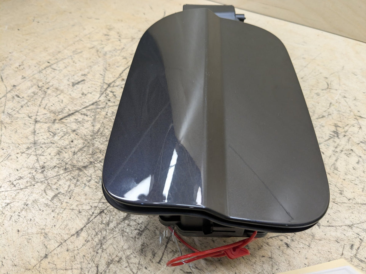 2012-2018 Audi A6 C7 Gas Cover Assembly 4G0809906 OEM