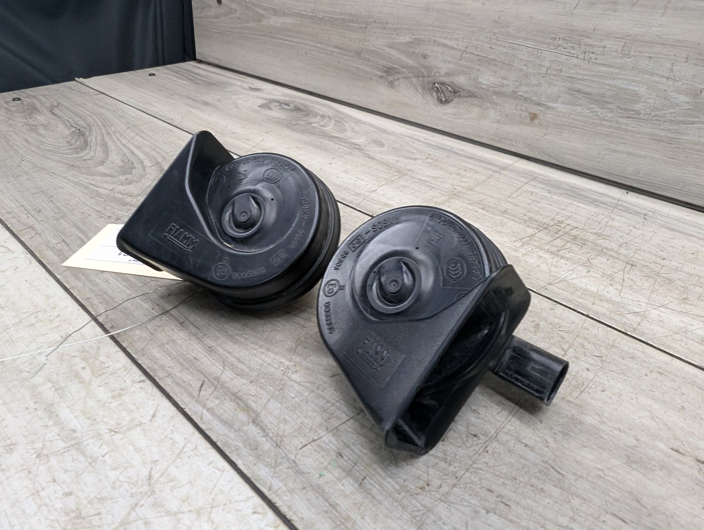 2014 - 2018 BMW X5 F15 Alarm Horns SET 7353193 N63B