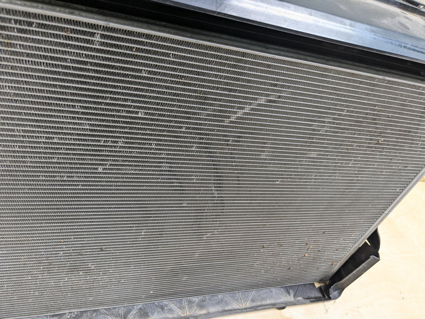 OEM BMW G12 M760 G16 M850 G30 M550 Radiator Condenser Cooling Fan Shroud 1000W