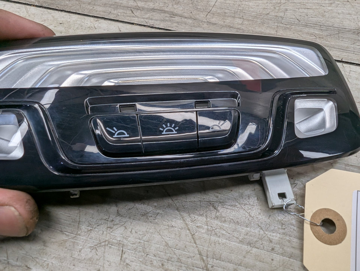 OEM BMW F90 F97 G01 G02 G11 G12 X3 M5 Rear Center Dome Reading LED Light Panel