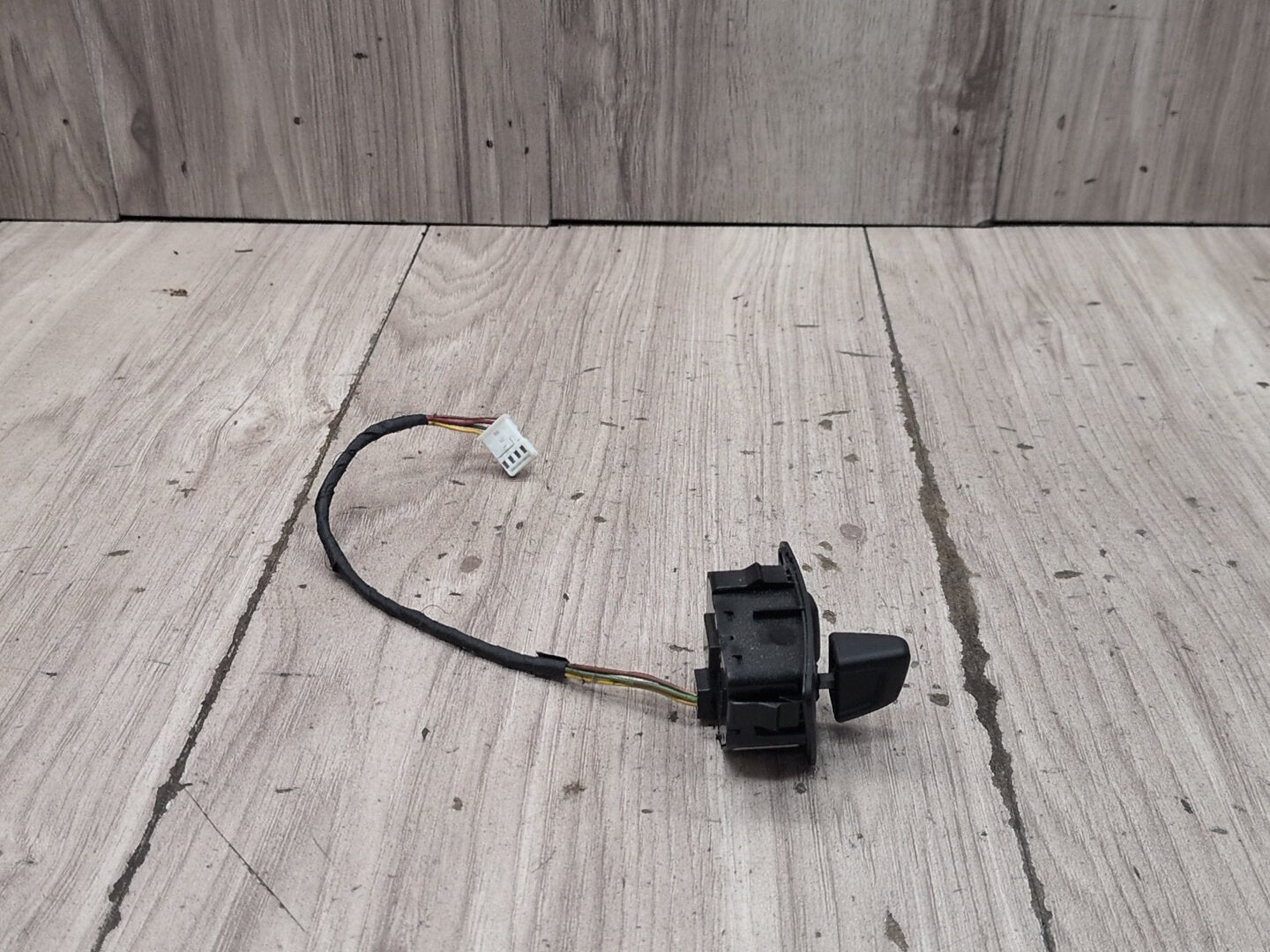 2012-2018 BMW M6 F06 - Steering Wheel Heater Switch PN: 9188878