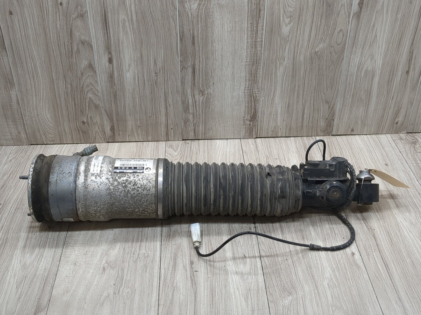 2013 BMW 750i F01 Rear Right Passenger Spring Strut Shock Absorber 6858814 N63B44O1