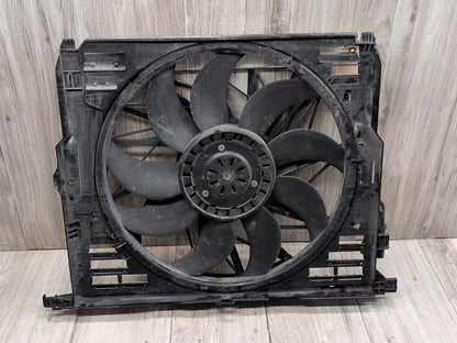 2013 BMW 750i F01 Radiator Fan Shroud Housing w/ Motor 7575564 N63B44O1