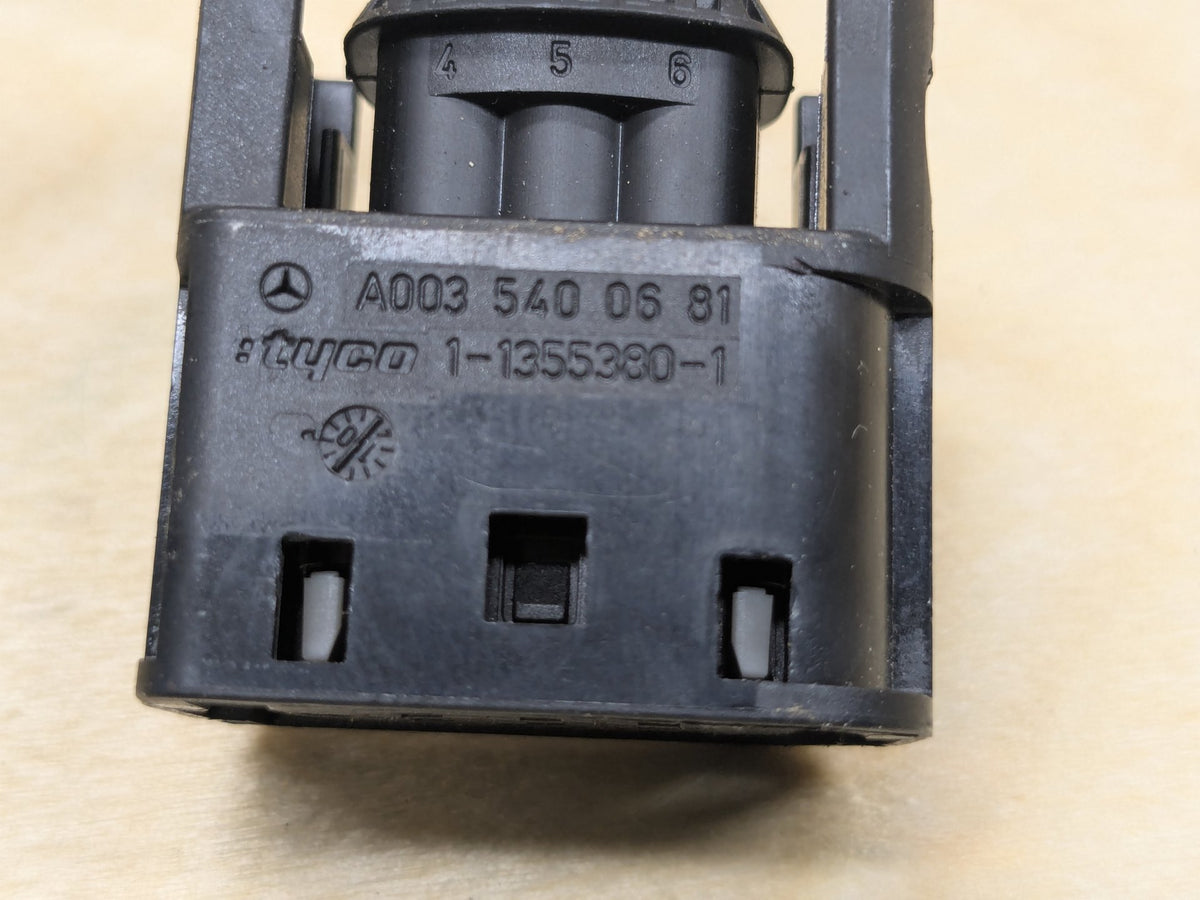 2009-2011 Mercedes-Benz SLK-Class R171 ABS Wheel Speed Sensor A1715400406 OEM
