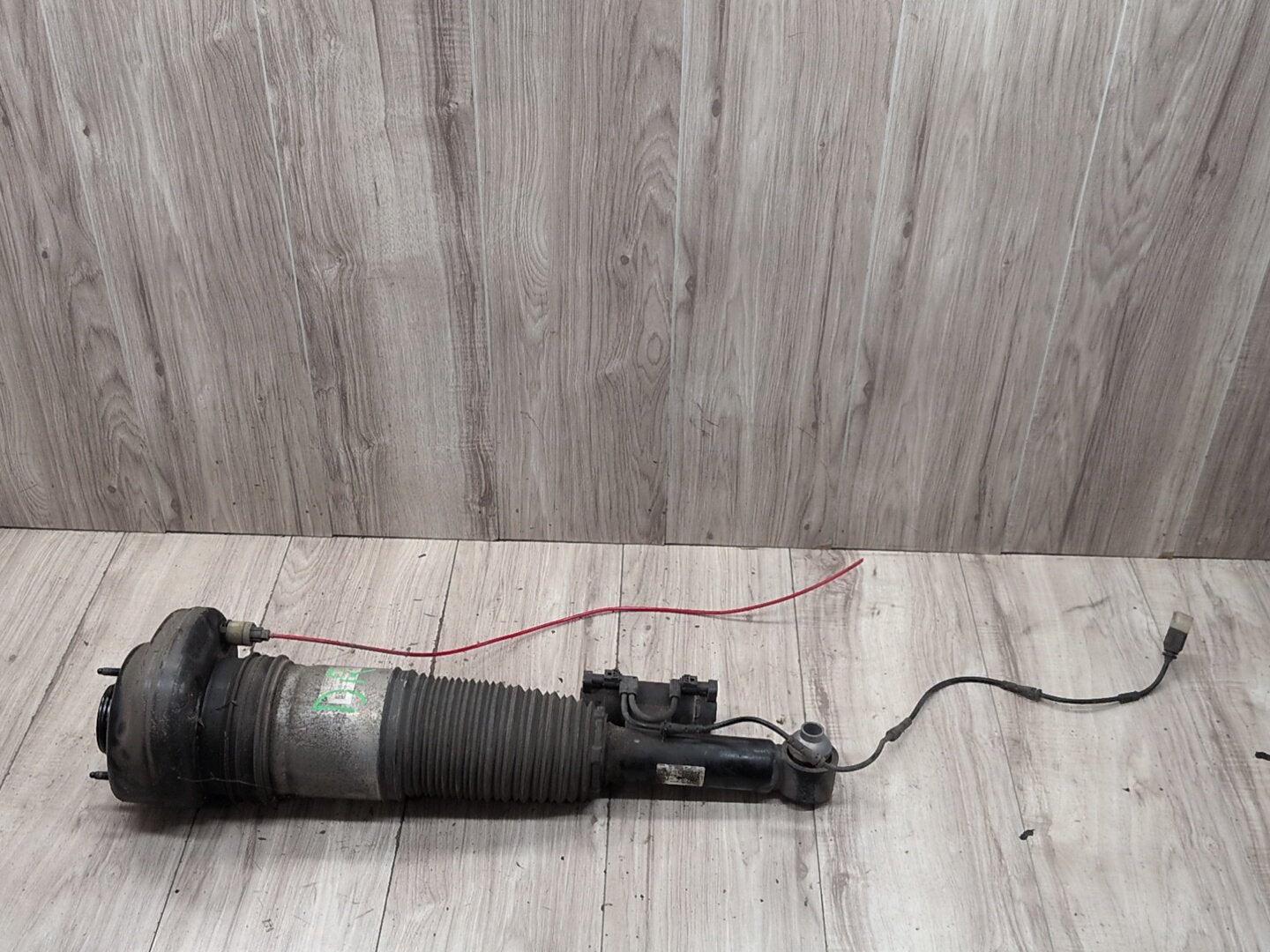 16-22 OEM BMW G11 G12 740 750 B7 REAR Left Driver Air Suspension Shock Strut