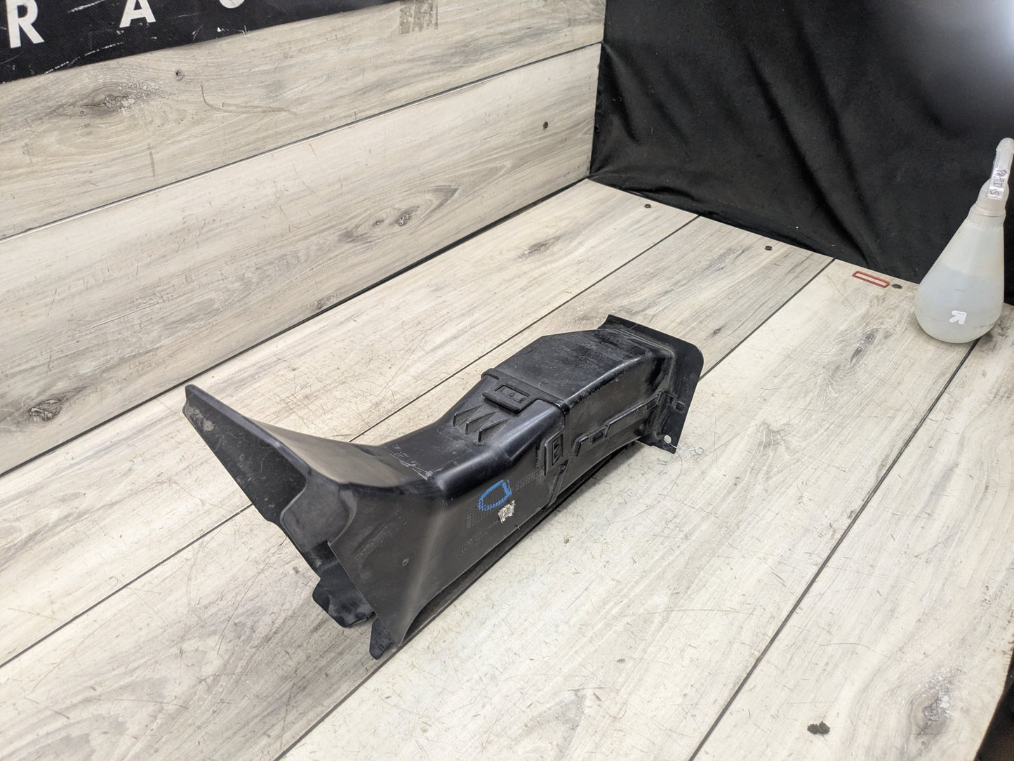 2018 - 2023 BMW X3 G01 Left Driver Brake Air Duct 7400003 B58B30M0