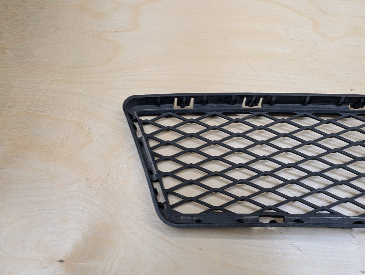 2007-2013 BMW 328i E93 Front Left Center Bumper Cover Grilles SET 7154719