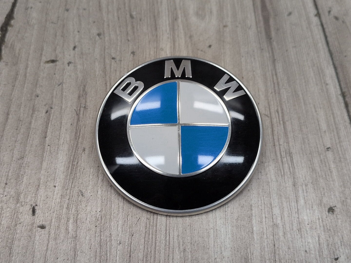 OEM BMW E82 E92 F02 F10 F22 F30 F44 F82 Rear Trunk Lid Round Emblem Logo 82MM