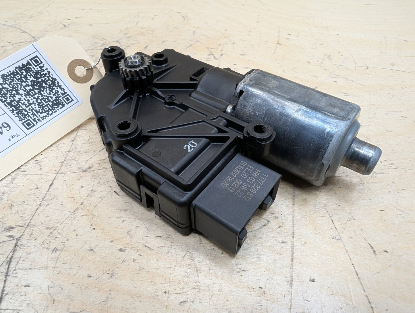 2011-2017 Audi RS5 8T Sunroof Sun Roof Glass Motor 8R0959591A OEM