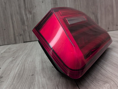 17-20 OEM BMW F90 G30 530 540 M550 M5 Rear Right Passenger Trunk Tail Light