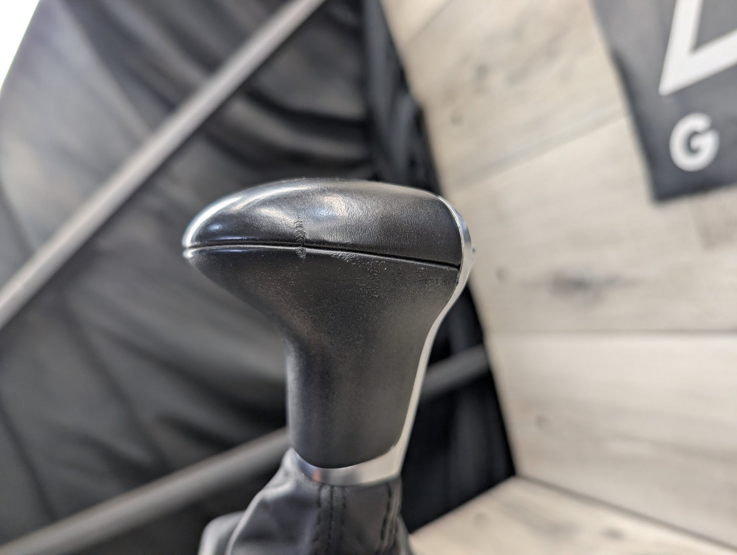 2009 - 2017 Audi Q5 8R Gear Selector Controller Shifter Knob Panel Assembly 8R1713041K EA888