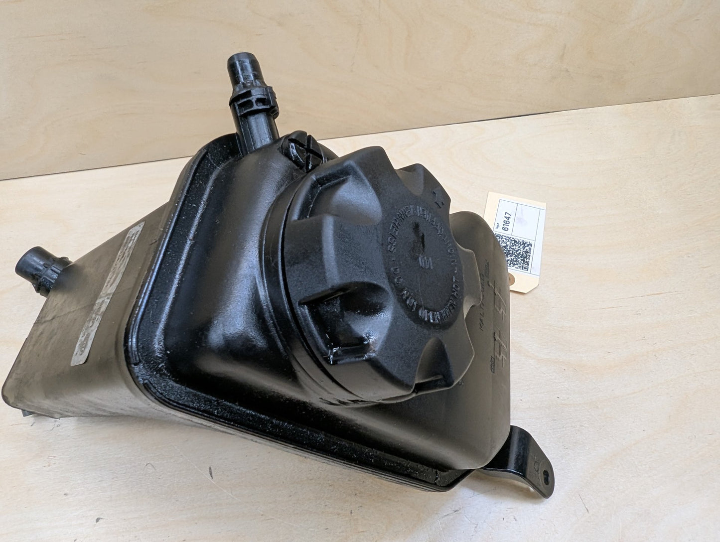 2007-2013 BMW 335i E93 Coolant Expansion Tank Reservoir 6764117