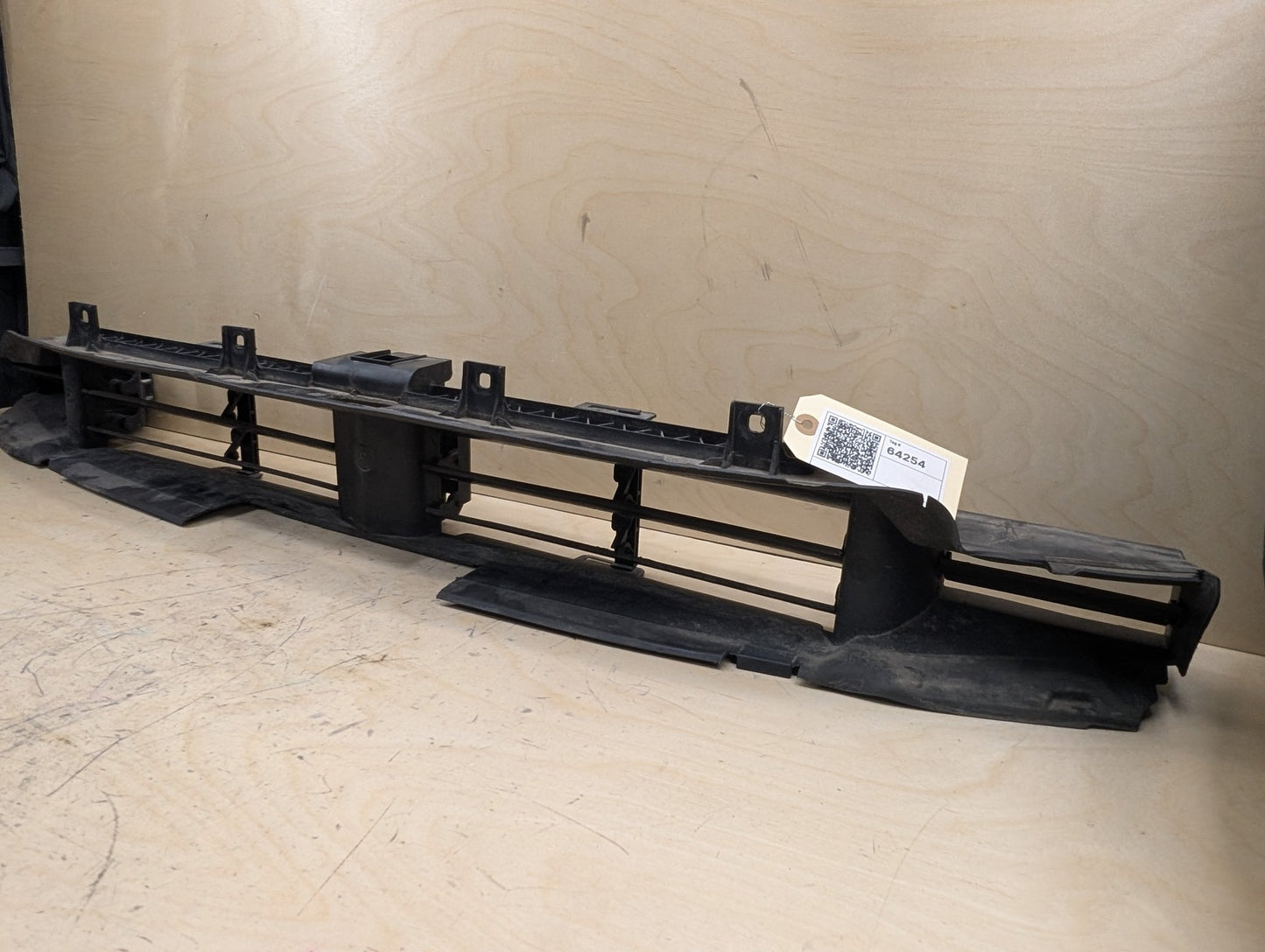 2016-2022 BMW 750i G12 Front Lower Radiator Air Flap Shutter 7497215