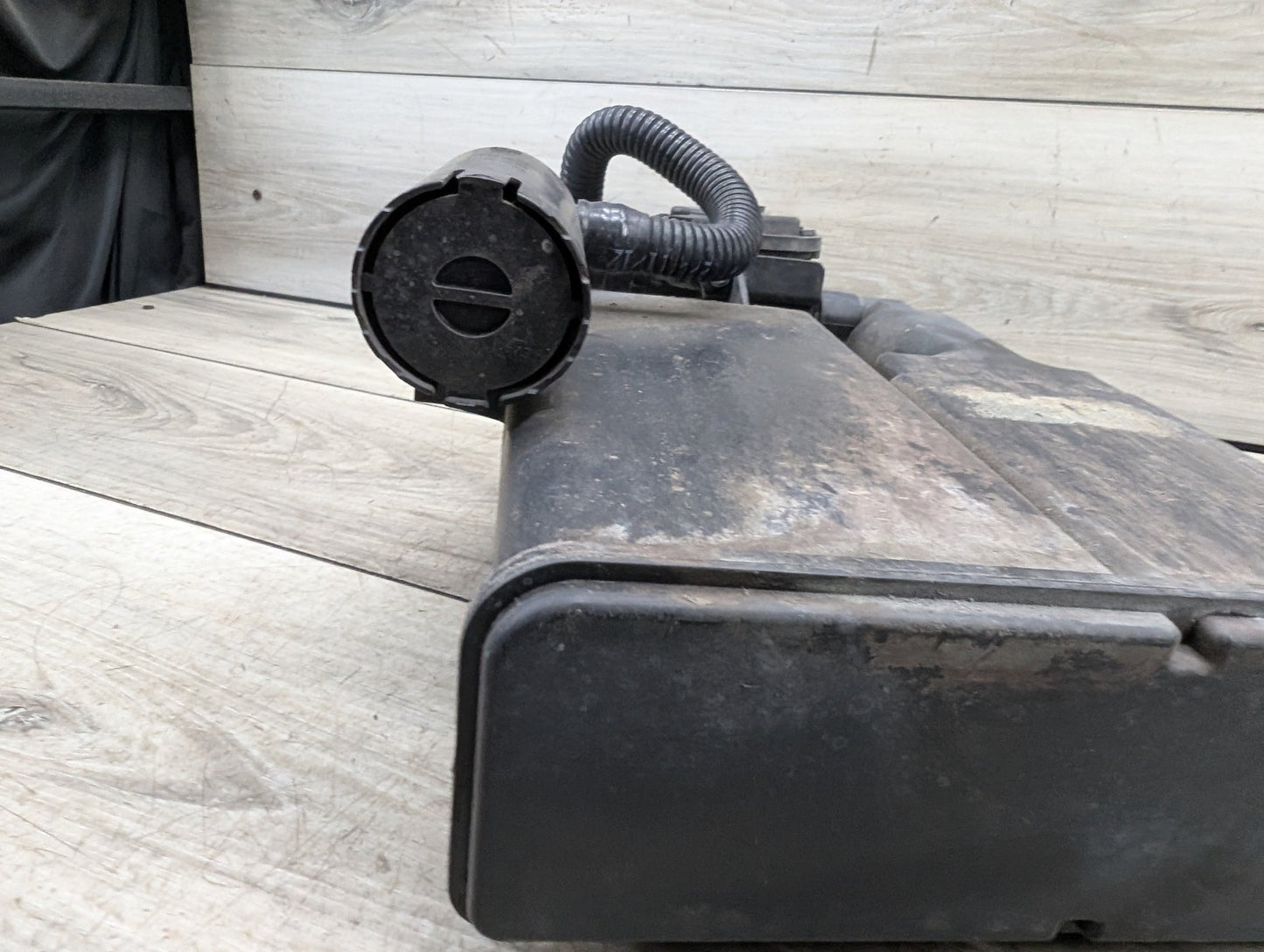 2009-2015 BMW 750Li F02 Fuel Vapor Charcoal Canister 7312781
