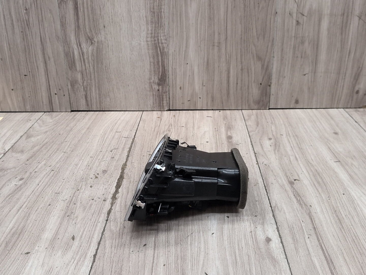 2015-2018 Audi Q3 8U Dashboard Dash Board Right Passenger Air Vent 8U1820902 OEM
