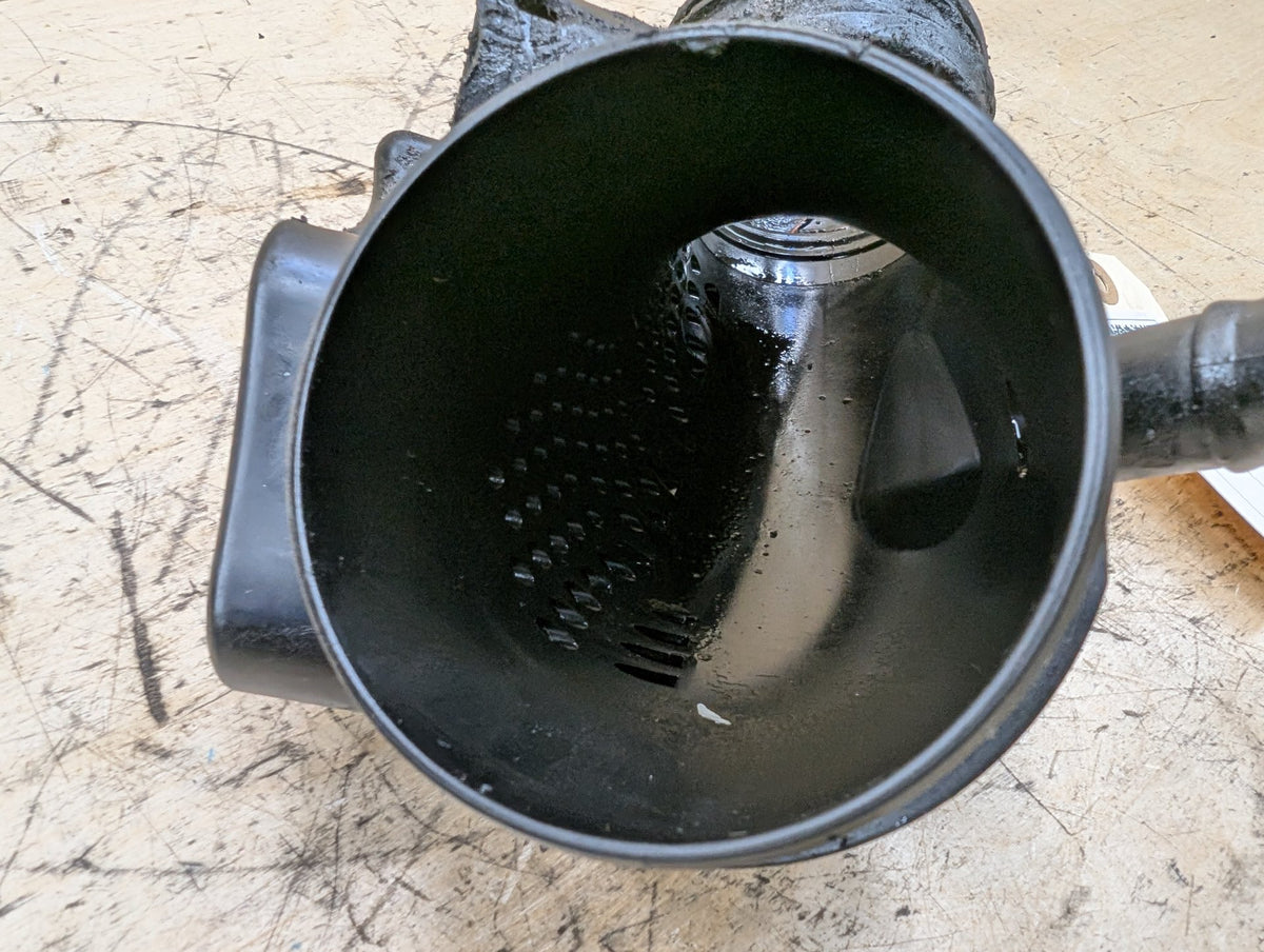 2019-2026 BMW X5 G05 Engine Motor Air Duct Tube Hose 7643302 OEM