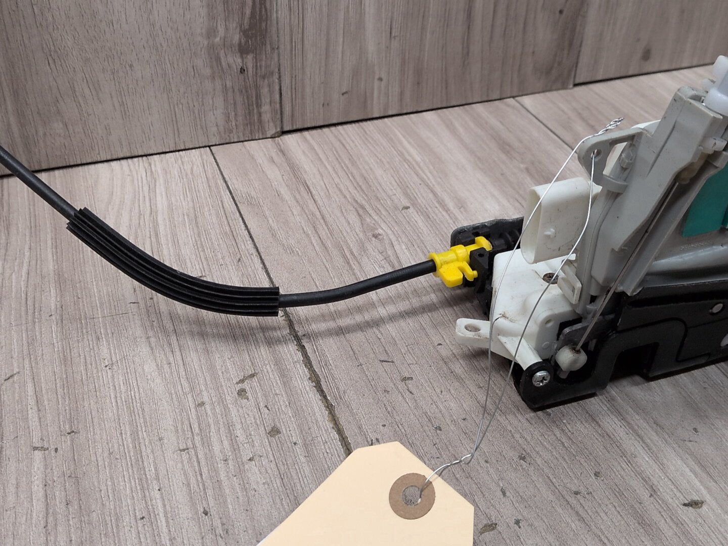 2013 - 2017 Audi S5 8T Front Right Passenger Door Latch Lock Actuator 8J1837016F CTUB