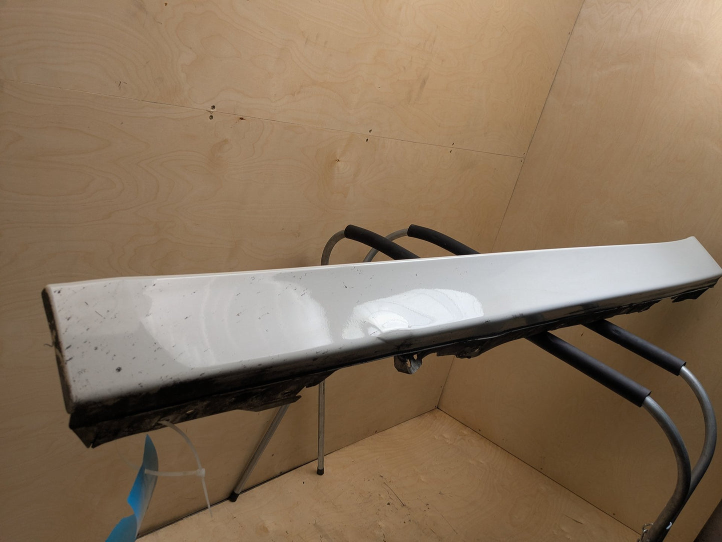 2012-2018 BMW 320i F30 Left Driver Side Skirt Rocker Panel 7256911