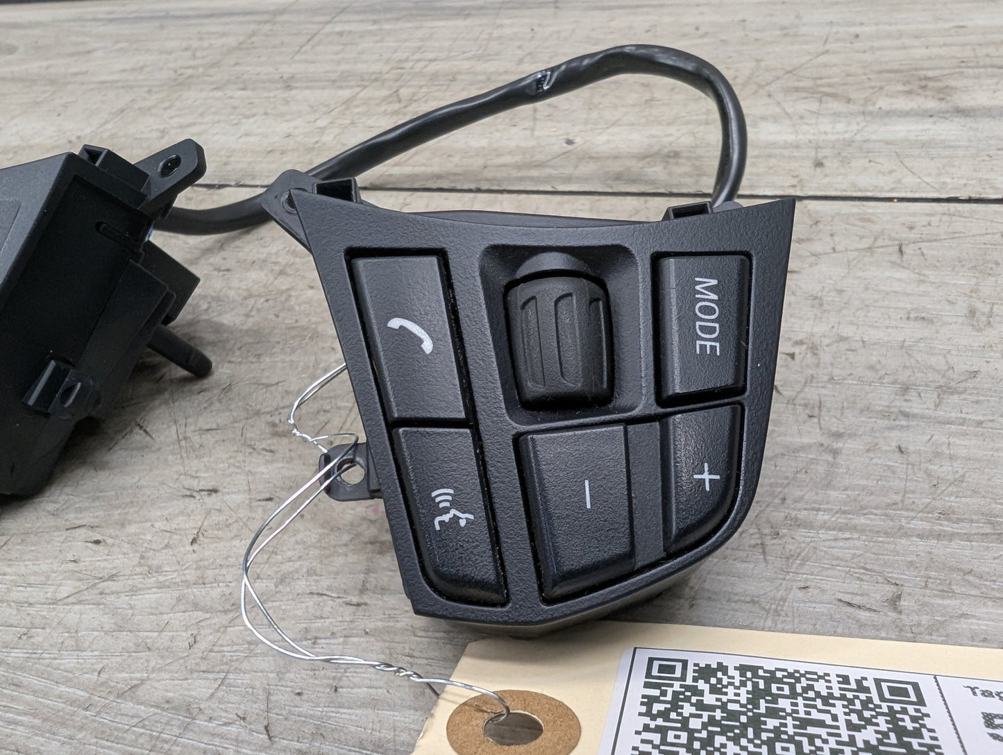 OEM BMW F22 F23 F30 F33 F32 F36 Steering Wheel Multifunction Switch Button