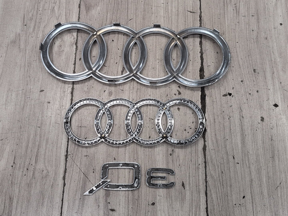 2015-2018 Audi Q3 8U Front Rear Emblem Badge Symbol Logo SET 4KE853605