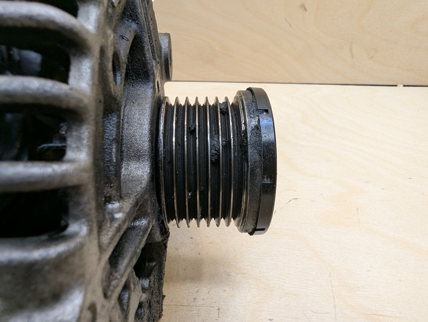 OEM BMW E82 E88 E90 E92 E93 135 335 N54 Charging Alternator Generator 180A