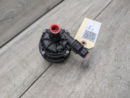*OEM BMW G01 G05 G20 G22 G30 G42 G80 G82 G83 M3 M4 Engine Auxiliary Water Pump