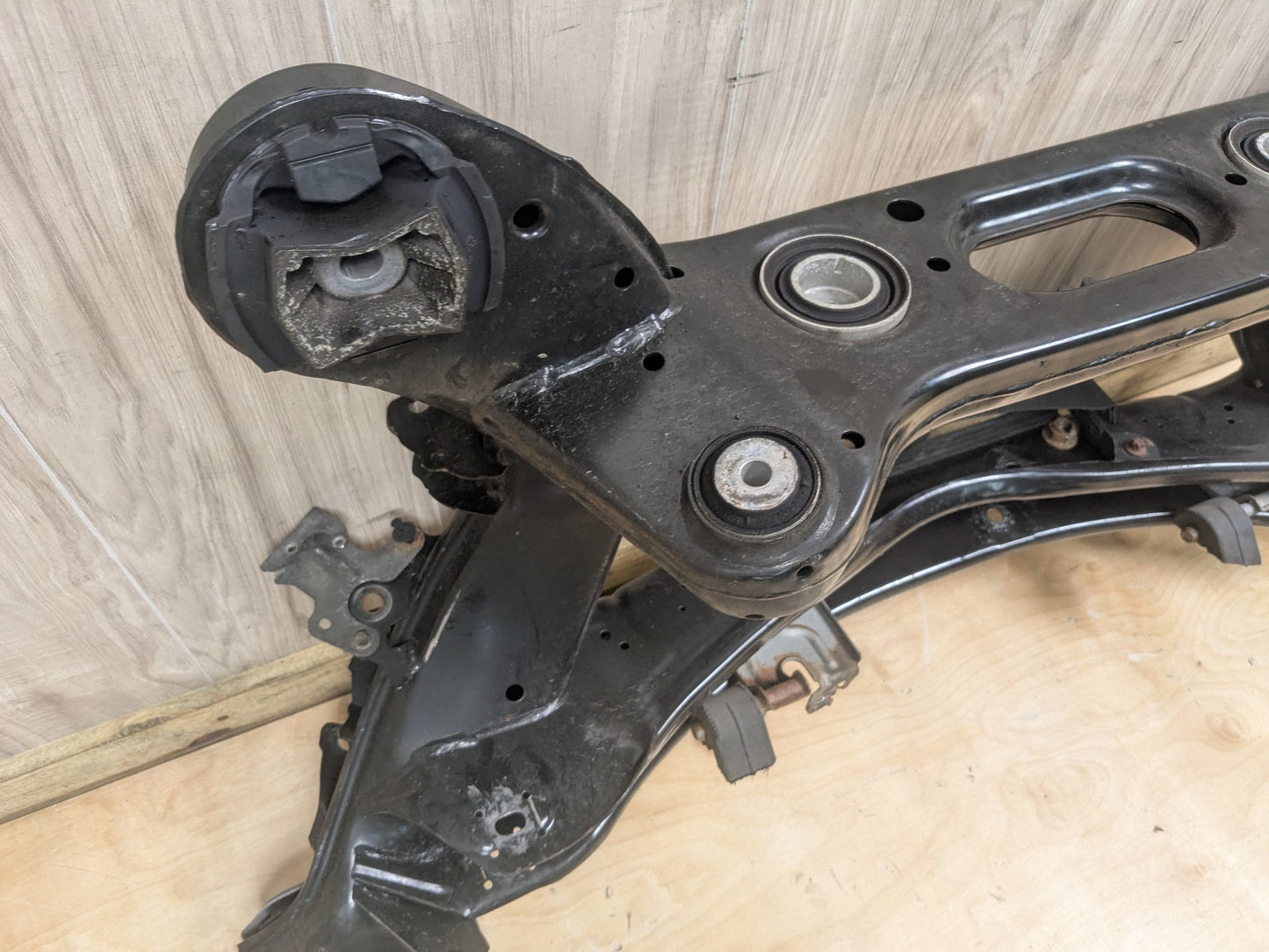 2009-2012 Mercedes-Benz E550 W212 Rear Axle Support Crossmember Subframe