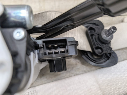 2016-2018 BMW 750Li G12 Front Right Passenger Seatbelt Seat Belt Retractor 7402436