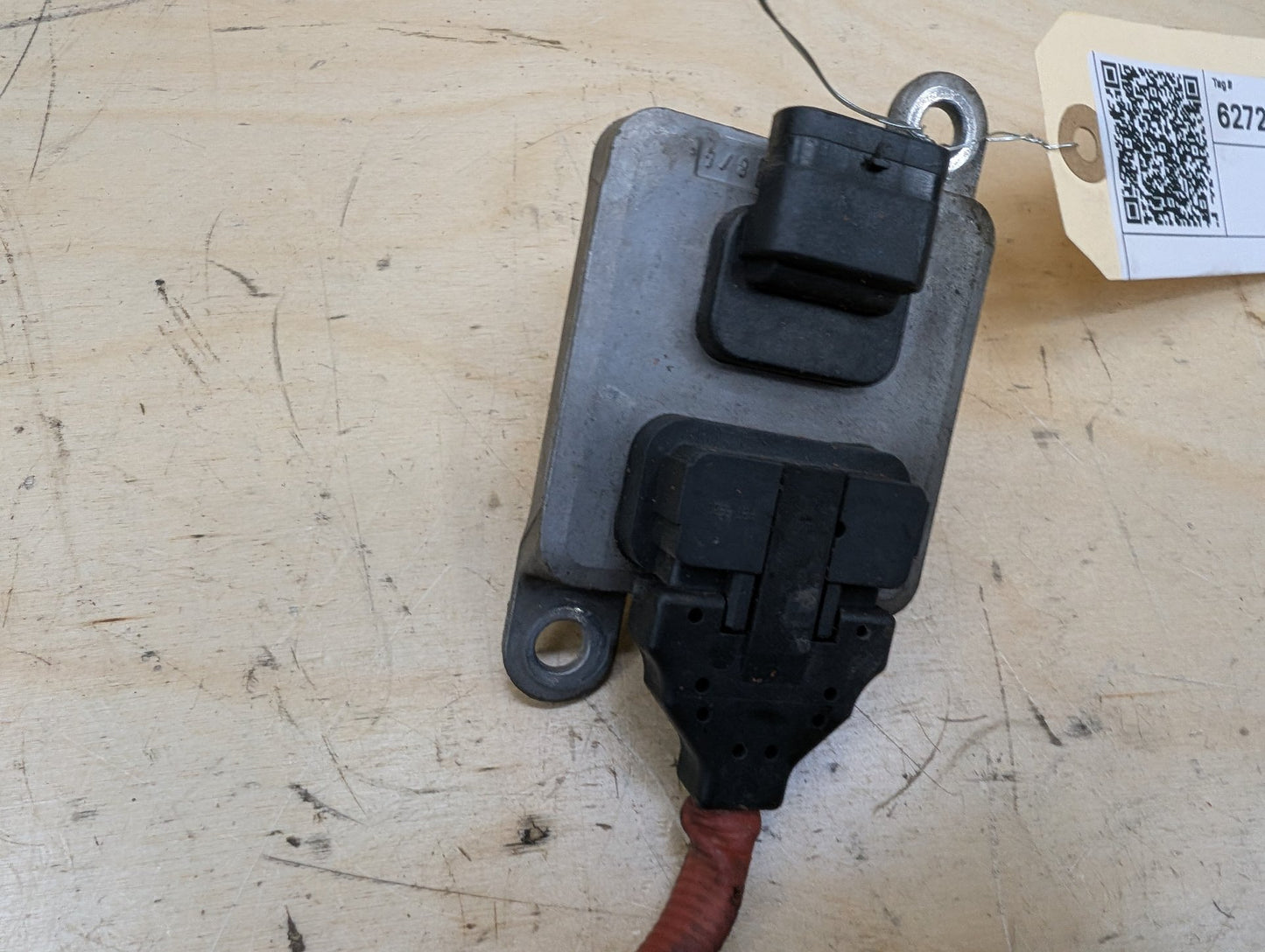 2012-2018 BMW 328i F30 NOX Nitrogen Oxide Sensor 8576471