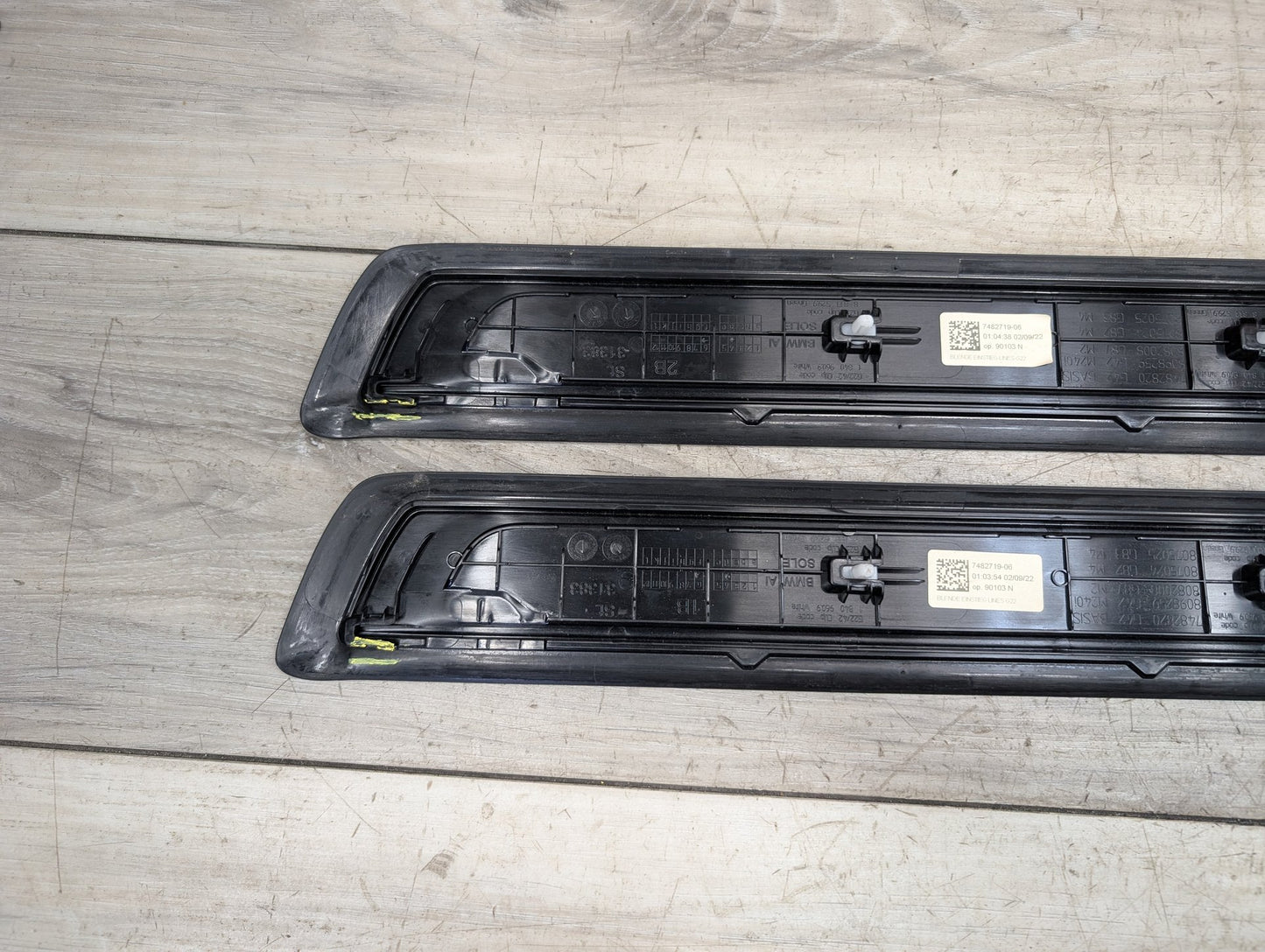 2021-2026 BMW 430i G22 Front Left Right Scuff Plate Door Sill SET 7482719