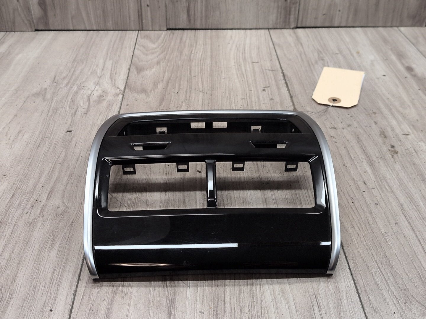 2019 - 2026 BMW X5 G05 Rear Center Console Air Vent Grille 9399966 N63B44M3
