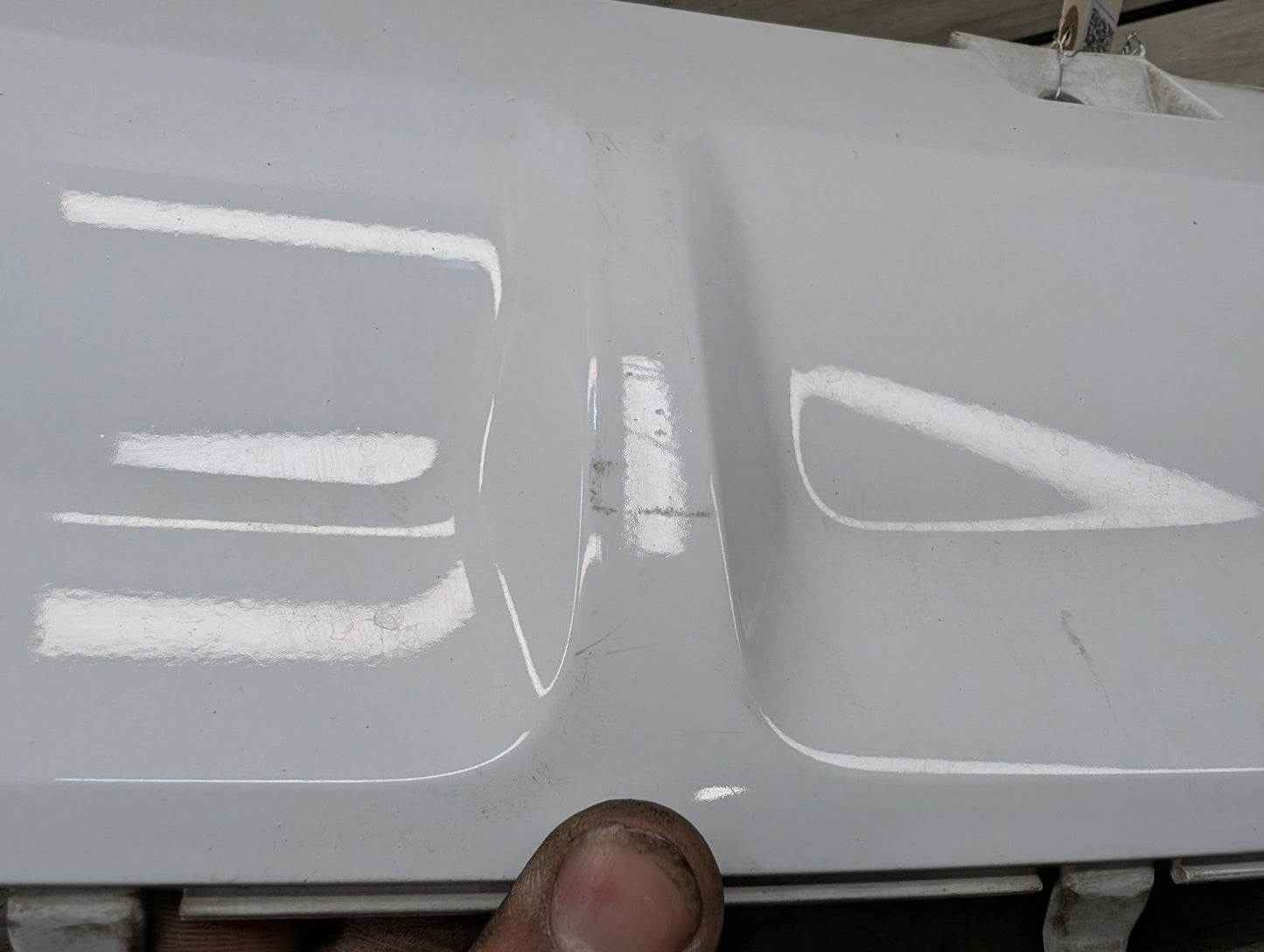 2009 - 2017 Audi Q5 8R Liftgate Trunk Lid Spoiler 8R0807819L EA888