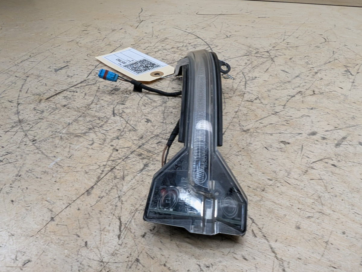 2010-2017 BMW 535i GT xDrive F07 Front Left Driver Turn Signal Light Indicator 7308535 OEM