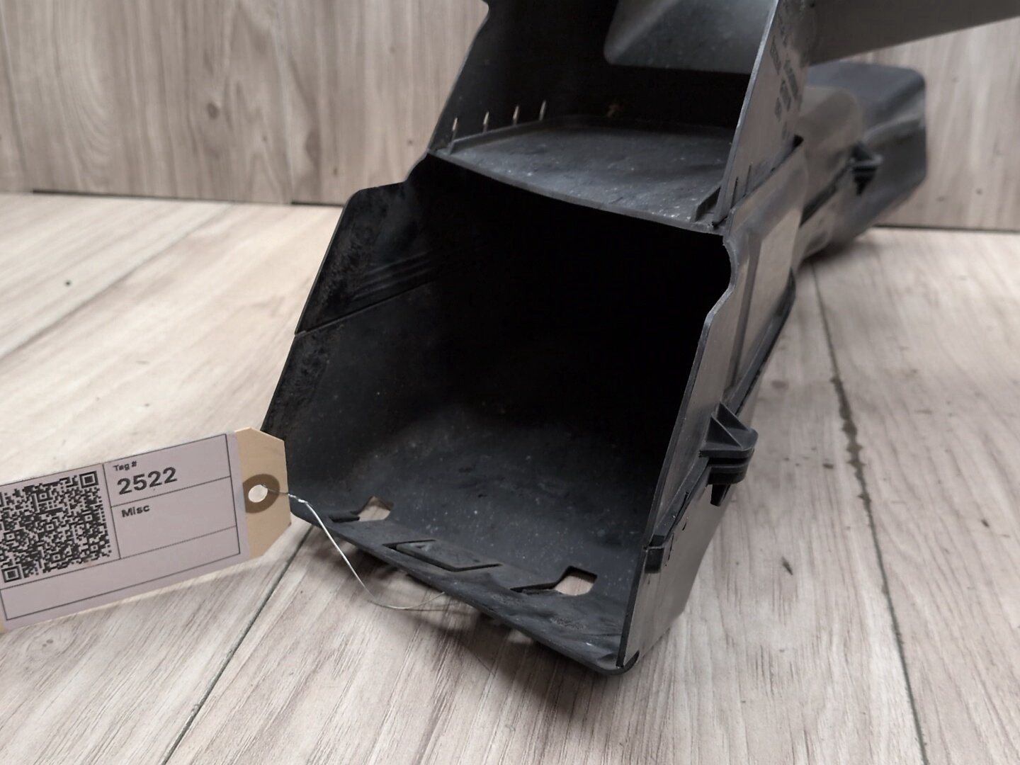 2015 - 2019 BMW X6 F86 Right Passenger Brake Air Duct 8056318 S63B44T2