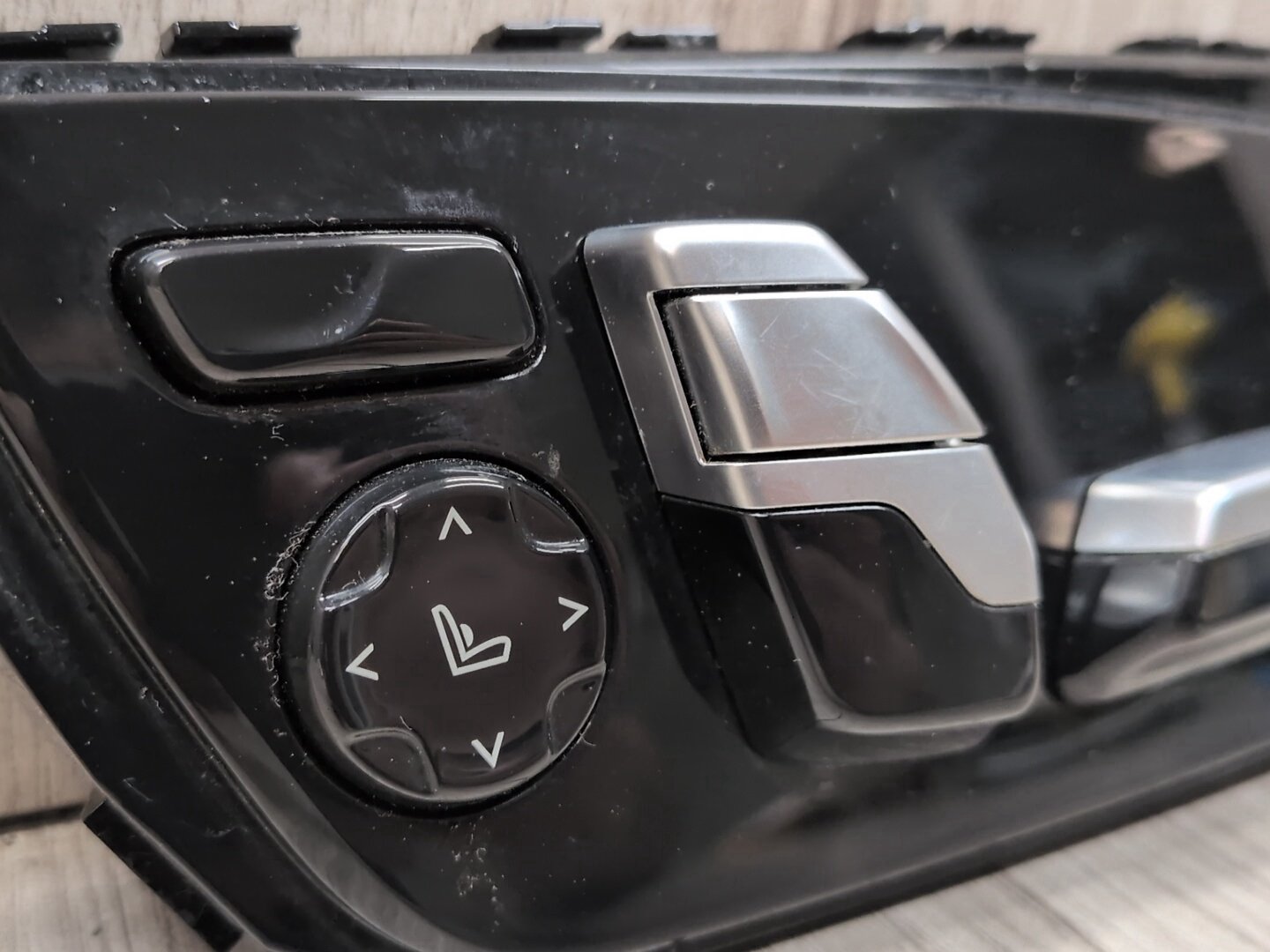 OEM BMW F90 G12 G30 M550 750 M5 Front Right Passenger Seat Adjust Control Switch
