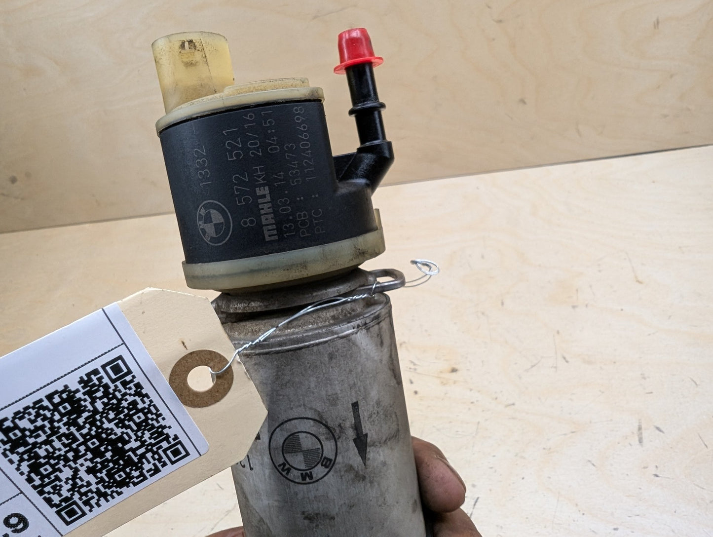 14-18 BMW 328i F30- Diesel Fuel Tank Reservoir Filter PN: 8572522