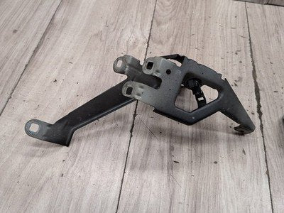 2012-2018 BMW M6 F06 Front Right Passenger Fender Brackets SET 7230584 OEM