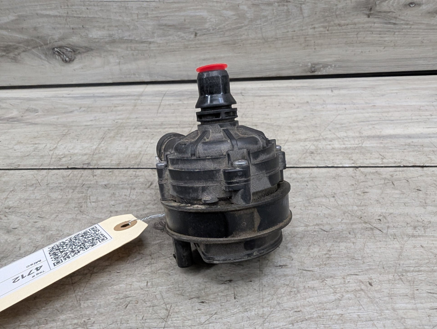 *OEM BMW G01 G05 G20 G22 G30 G42 G80 G82 G83 M3 M4 Engine Auxiliary Water Pump