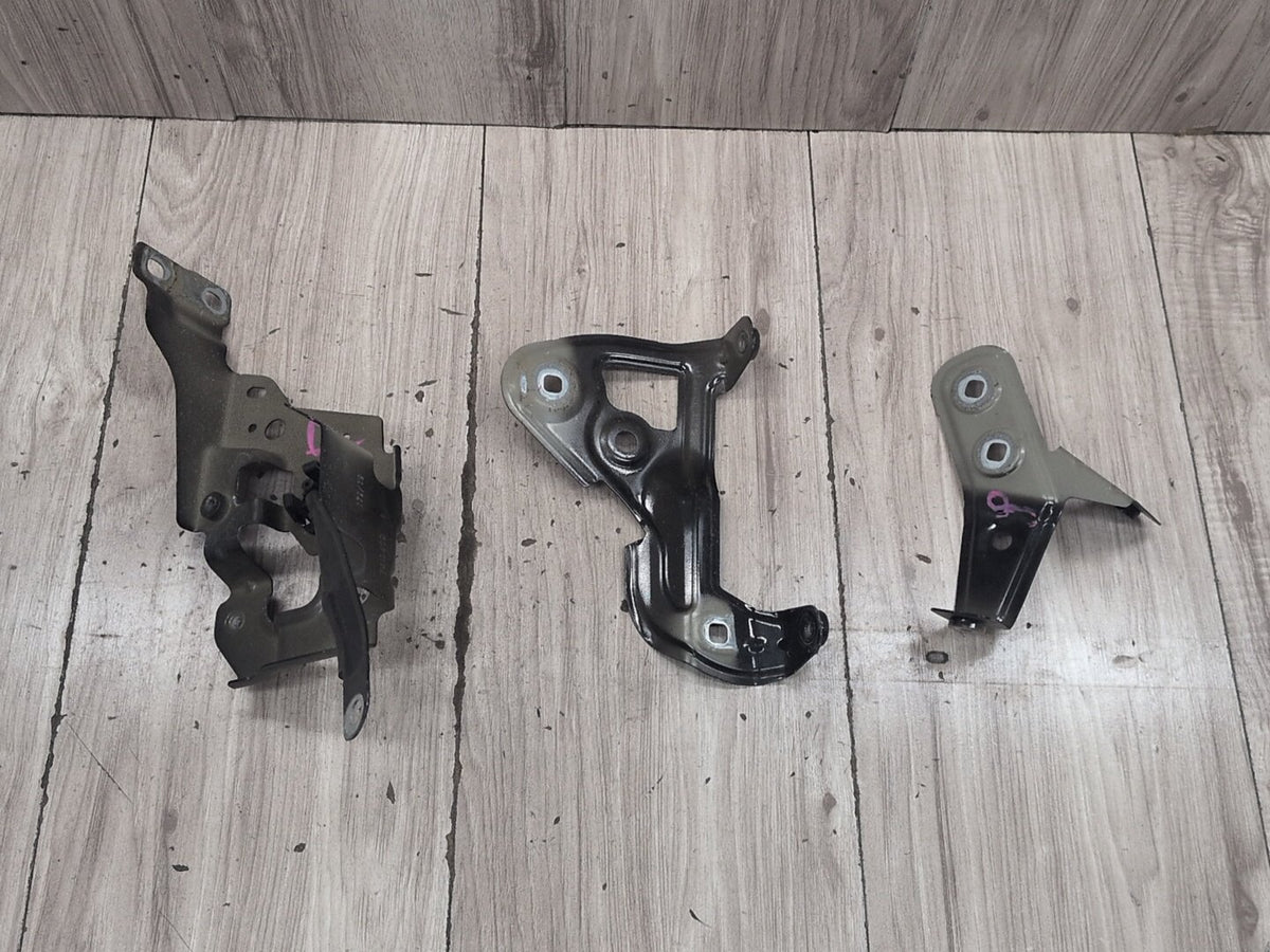 19-25 OEM BMW G20 330 M340 Front Right Passenger Side Fender Holder Bracket SET
