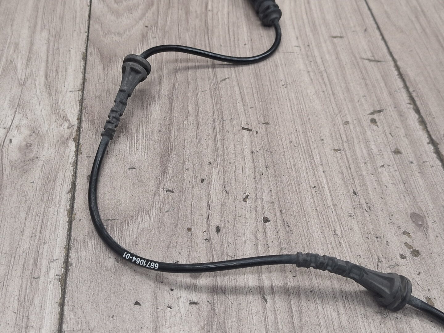 2018-2024 BMW X3 G01 Front Right Passenger ABS Wheel Speed Sensor 6871064