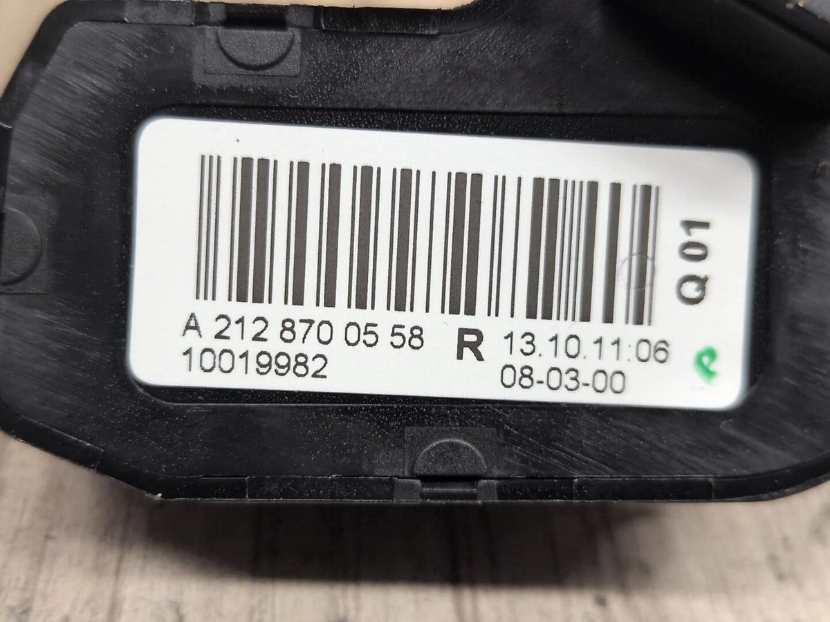2009-2012 Mercedes-Benz E550 W212 Front Right Passenger Seat Memory Switch A2128700558 OEM