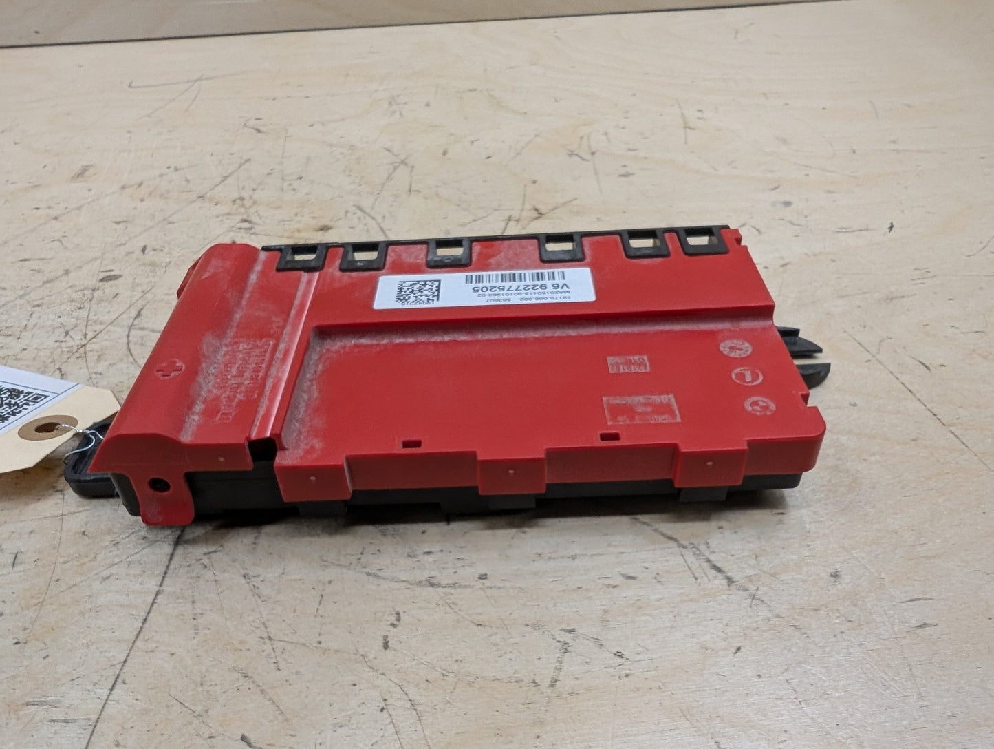 OEM BMW F22 F30 F32 F36 F80 F82 Positive Battery Distributor B+ Power Fuse Box