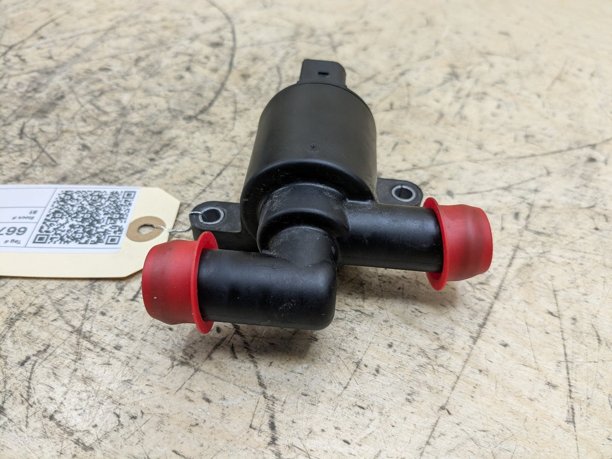 2012-2018 Audi A6 C7 Turbo Boost Pressure Solenoid Valve 4H0121671D
