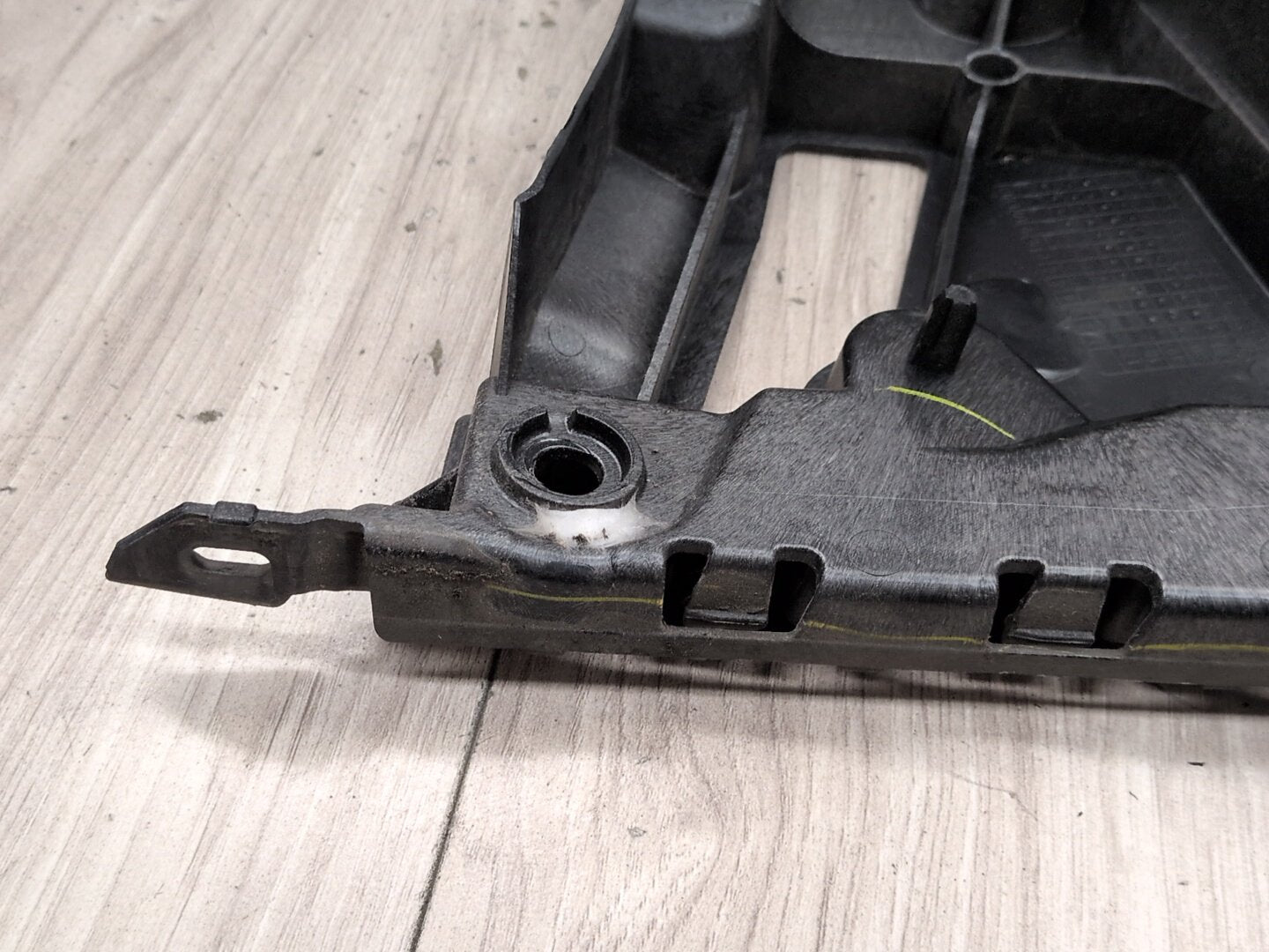 19-21 OEM BMW G20 M SPORT Rear Right Passenger Bumper Support Bracket Mount PAIR